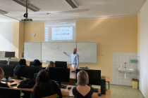 Beseda s finančním poradcem - třída 3. S - Sociálně správní činnost